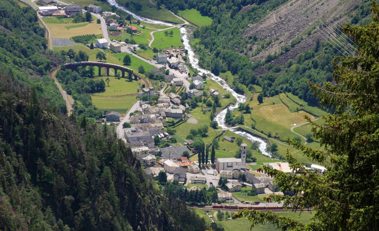 Cà del Borgo, Rooms&Suites Poschiavo Exterior foto